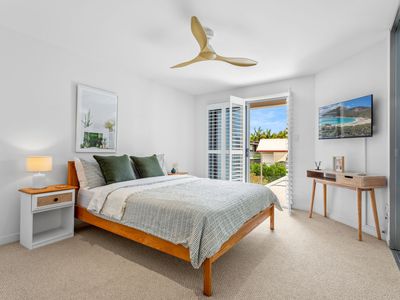 3 / 8 Leo Crescent, Alexandra Headland