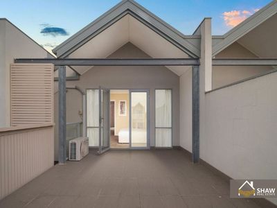 34/9 Greg Norman Drive, Sanctuary Lakes