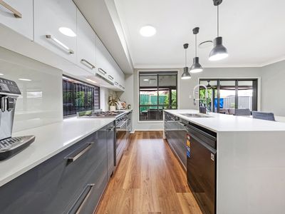 31 Alana Ave, Quakers Hill