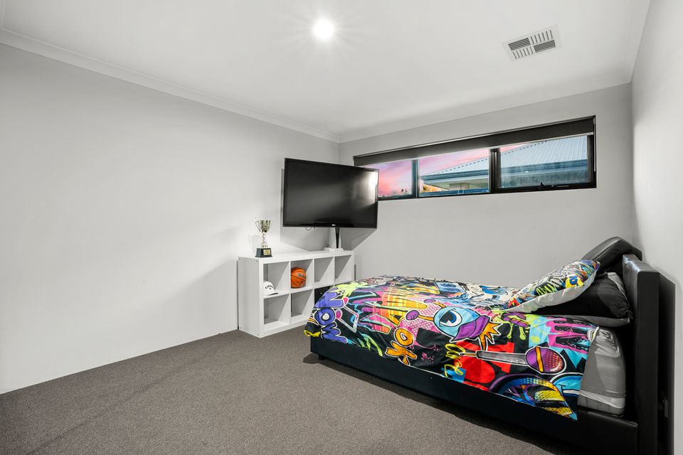 77 Avoca Chase , Baldivis