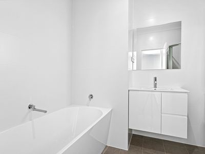 2 / 72 Kingston Street, Oak Flats