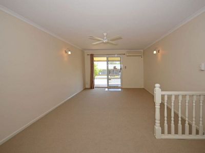 1 / 786 Boat Harbour Drive, Urangan