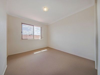 18/27 Epala Street, Carina