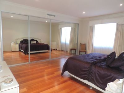 65 Amberley Way, Pearsall
