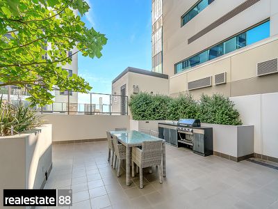 42 / 172 Railway Parade, West Leederville