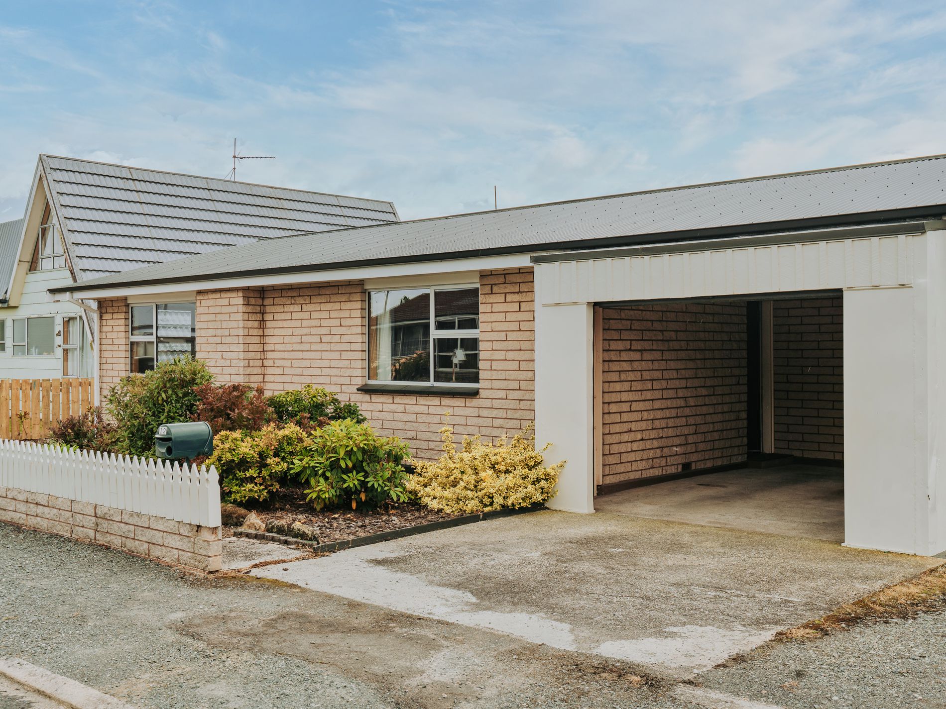 12 Cowper Street, Milton