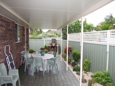 2 / 12 Hesper Drive, Forster
