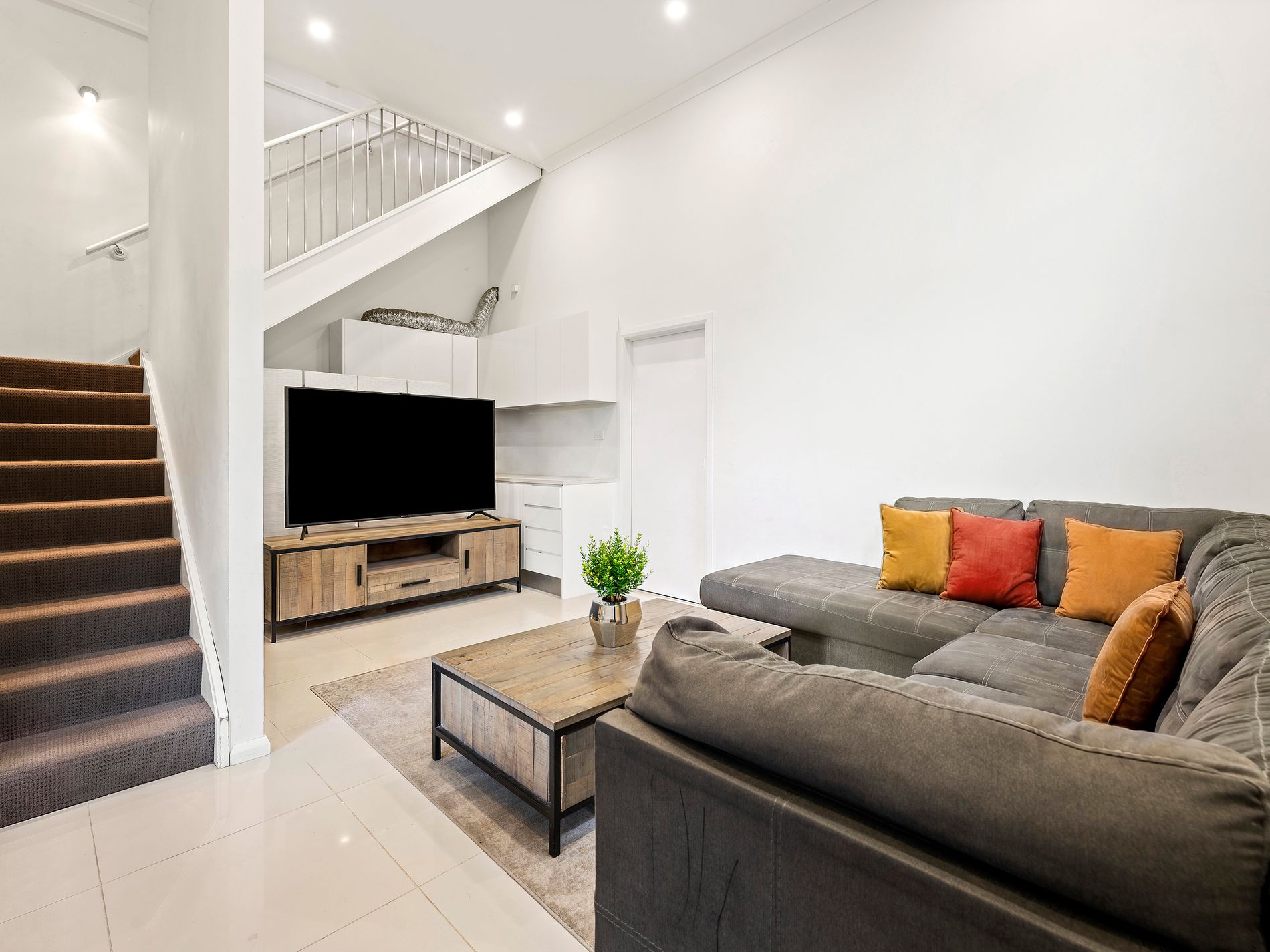 2 / 1 Backhouse Road, Lake Heights