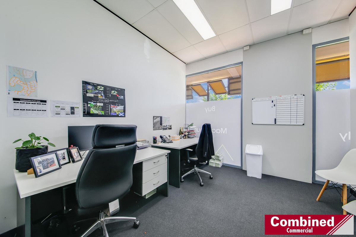 1 / 2-4 Main Street, Mount Annan