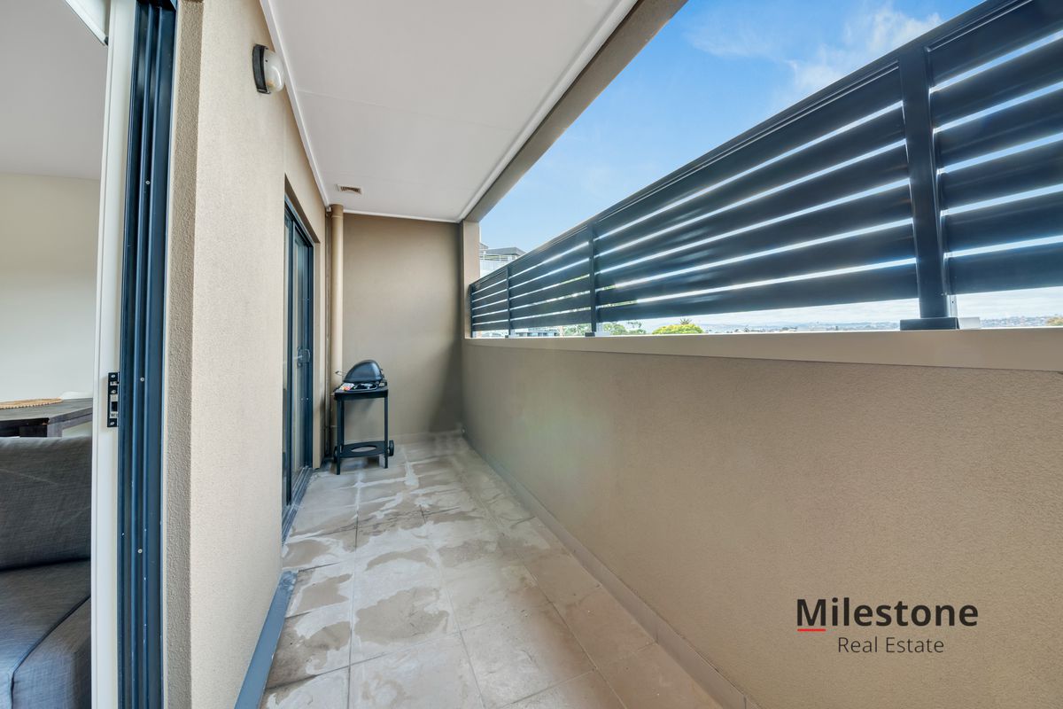 15/3 Close Avenue, Dandenong