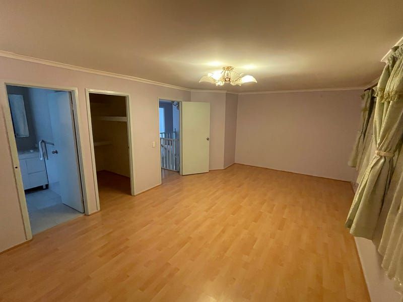 31 Leacocks Lane, Casula