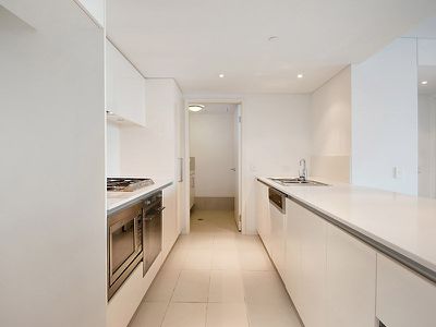 706 / 96 Bow River, Burswood