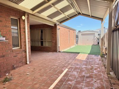 35 Manor Lakes Boulevard, Wyndham Vale