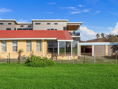 3 / 7 Little Lake Crescent, Warilla