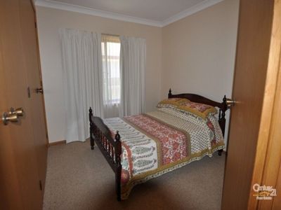 11 Edinburgh Ave, Dubbo