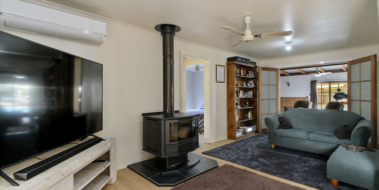 27 Primrose Street, Violet Town