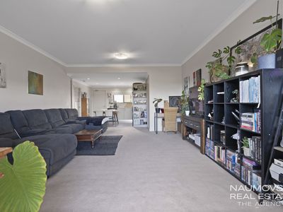 16 / 1 Walsh Loop, Joondalup