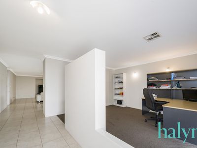 10 Supanova Lane, Australind