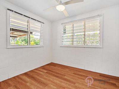 32 Marine Parade, Newell