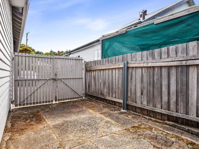 4 Leslie Street, South Launceston