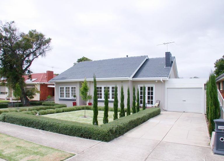 4 McLachlan Avenue, Glenelg North