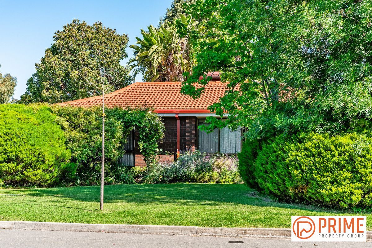 14 Chapman Crescent, Redwood Park