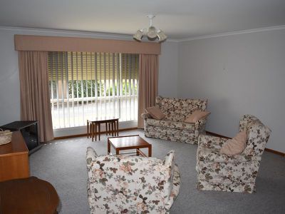 4 / 1 Fifth Street, Millicent