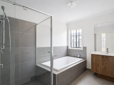 5 Yorkville Road , Kalkallo