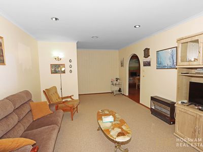 17 Schwarz Avenue, Horsham