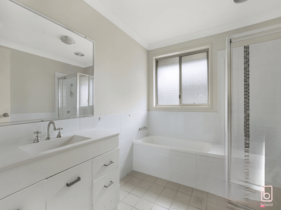 35 Fernhill Avenue, Hamlyn Terrace