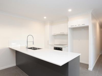 1 / 41 Aquinas Street, Augustine Heights