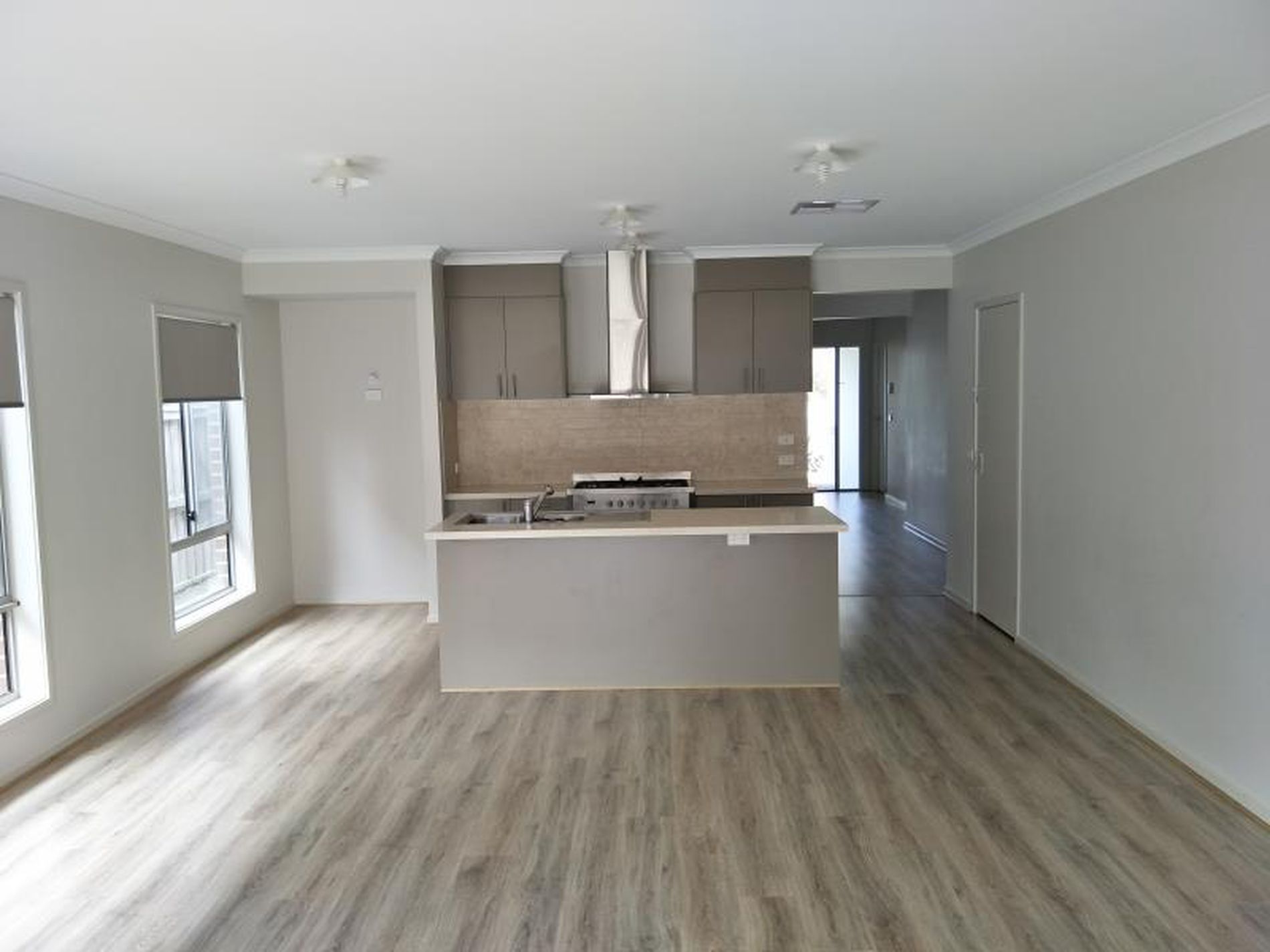 6 Macaloney Road, Williams Landing