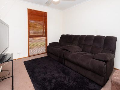 18 Min Min Court, Durack