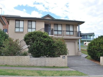 3 / 2 Yarle Crescent, Flinders