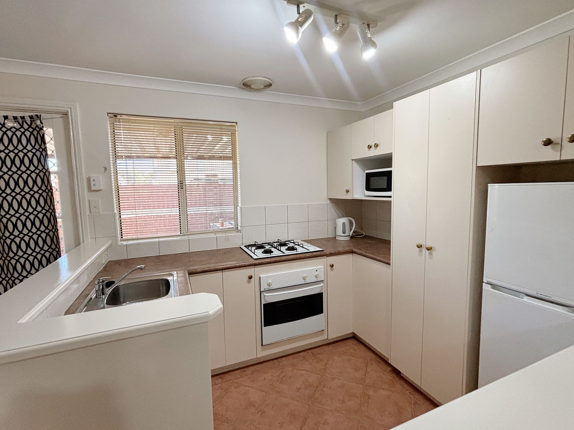 3 / 2 Ochiltree Street, Somerville