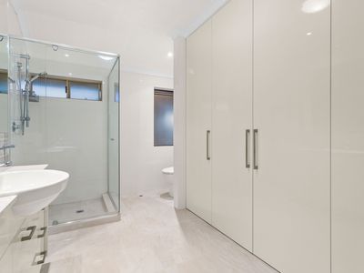 35 Hatherley Parade, Winthrop