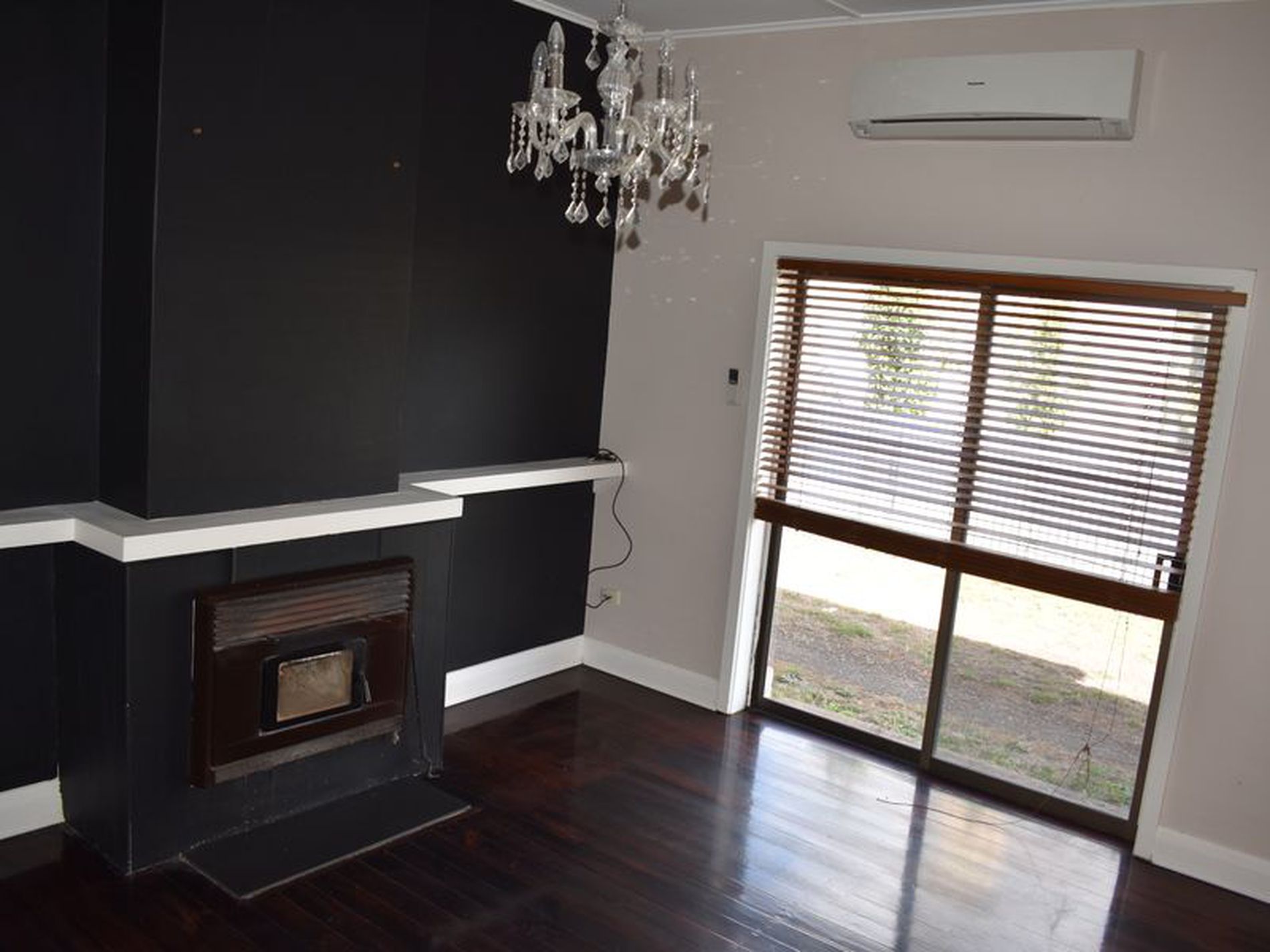 19 Adelaide Road, Millicent