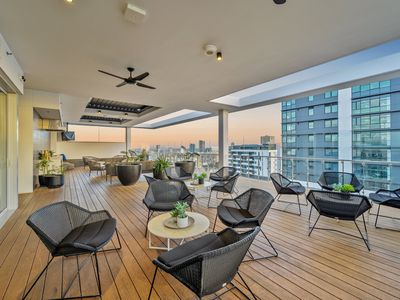 1904 / 105 Stirling Street, Perth