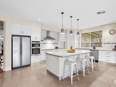 15 Twin Creek Court, Sunbury