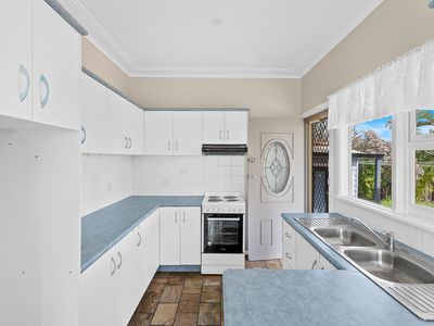 14 Oakland Avenue, Windang