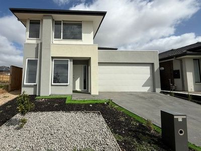 11 Winfred Drive, Mambourin