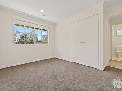 24 Hedgerow Court, Narre Warren South