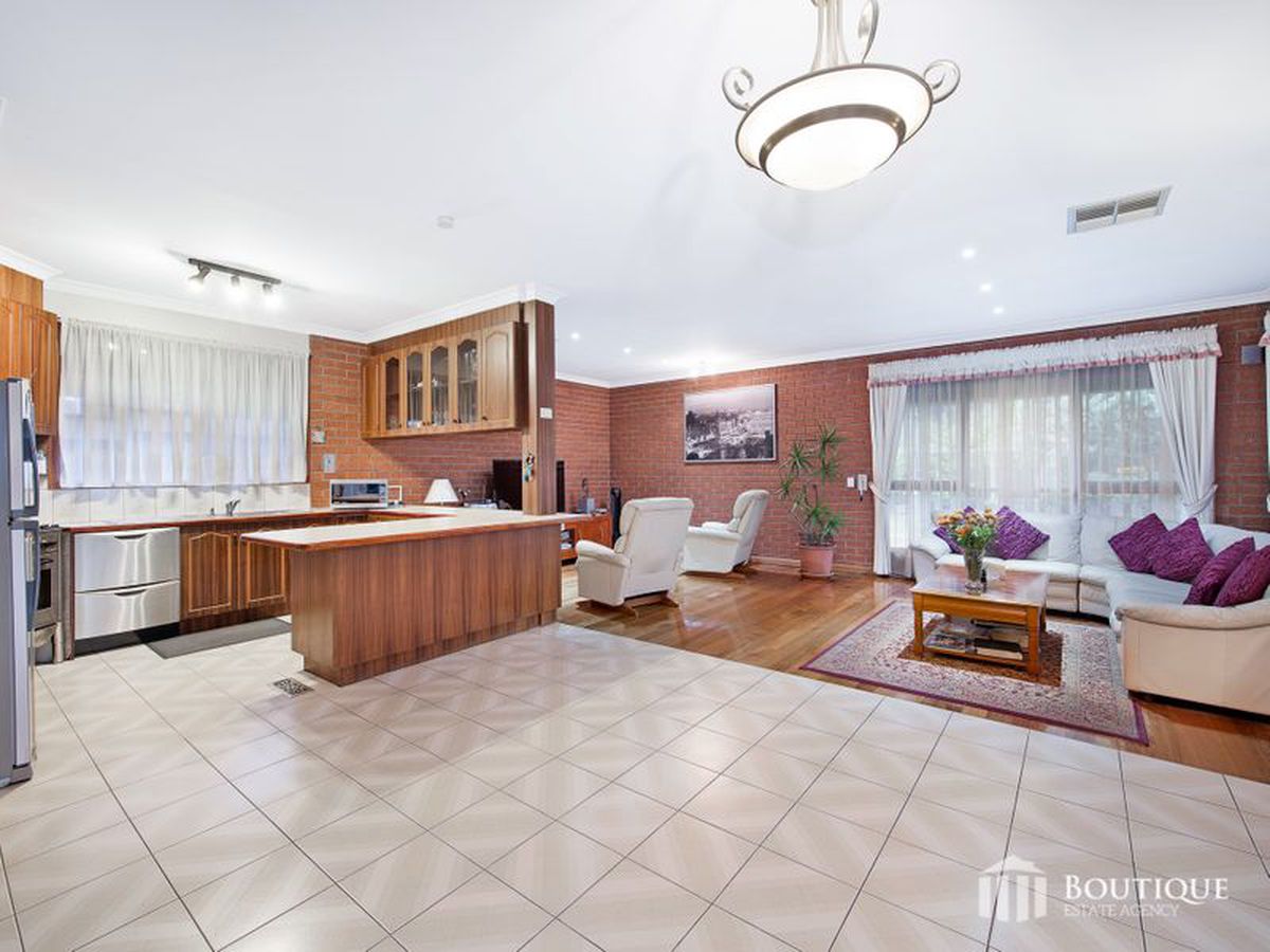 36 Bellbrook Drive, Dandenong North