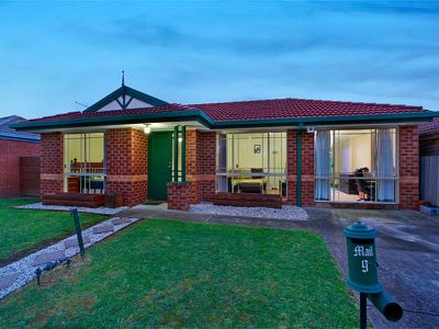9 England Walk, Narre Warren South