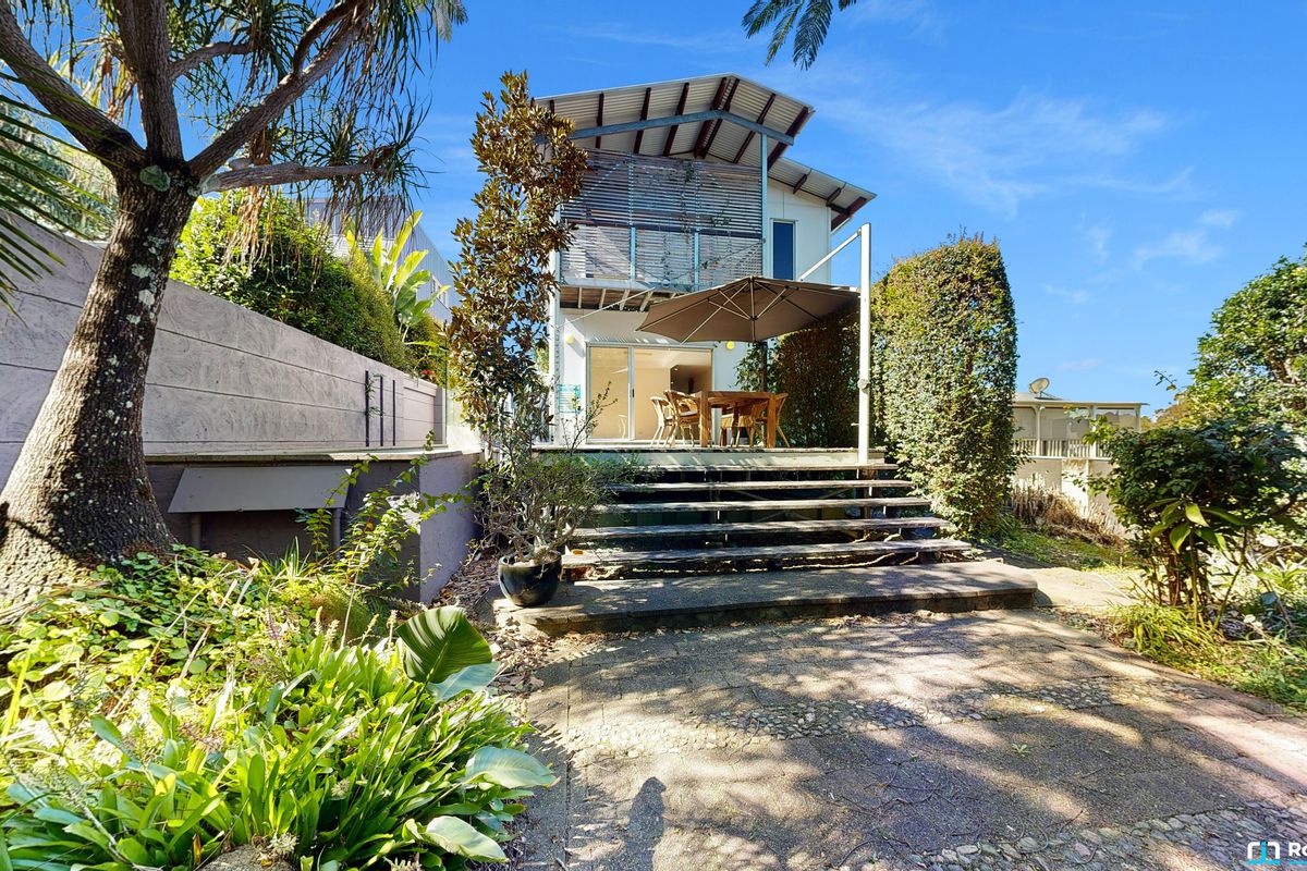 60 Moorindil Street, Tewantin