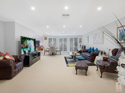 7 Tomaree Crescent, Woongarrah