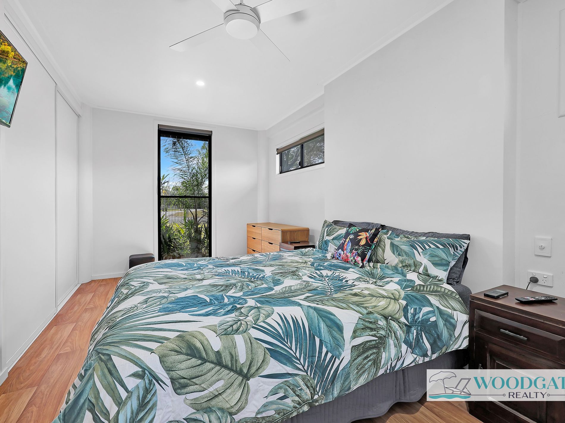 27 MACKEREL STREET, Woodgate