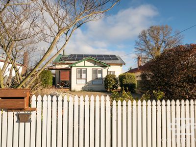 10 Tenterden Street, Guyra