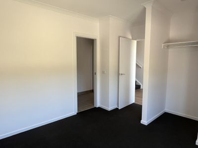 5 Rayer Walk, Tarneit
