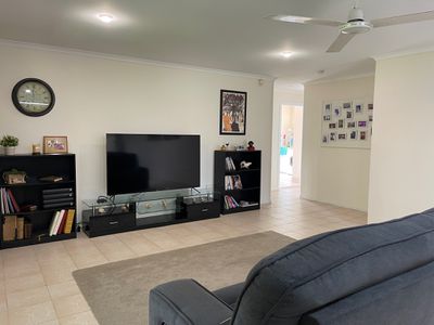 5 Parlon Court, Kawungan